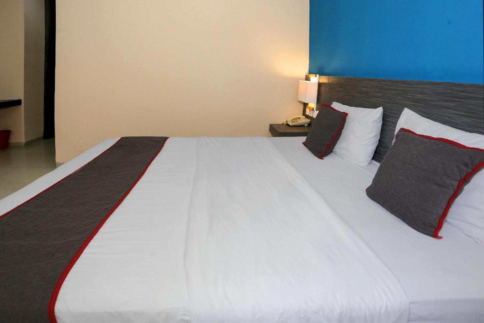 Hotel Sans Fiducia Gede